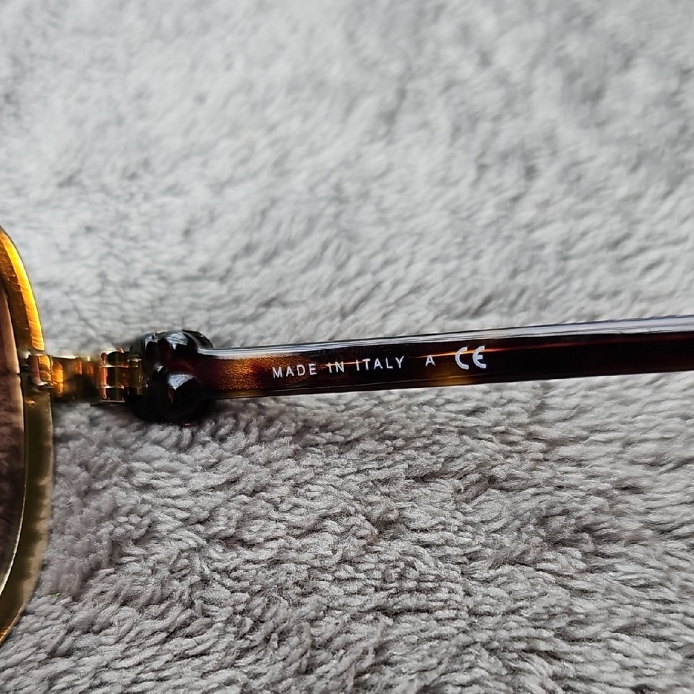 CHANEL Women's Sunglasses with Gold Frame and Brown Lenses - Picture 3 of 11